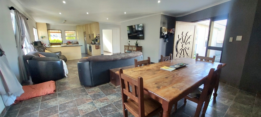 3 Bedroom Property for Sale in Sunrise On Sea Eastern Cape